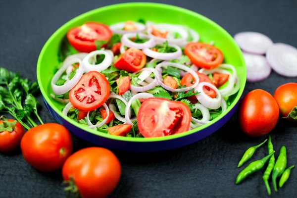 Découvrez comment intégrer le curcuma dans vos soupes : élevez vos recettes et profitez de ses bienfaits!